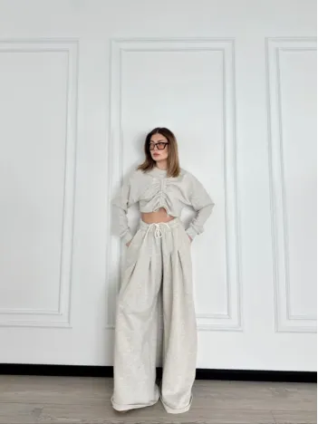 Uzun Kollu Önü İp Büzgülü Crop ve Pantolon İkili Takım - Gri Uzun Kollu Önü İp Büzgülü Crop ve Pantolon İkili Takım - Gri