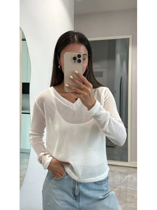 V Yaka Uzun Kollu Triko İnce Bluz - Beyaz V Yaka Uzun Kollu Triko İnce Bluz - Beyaz