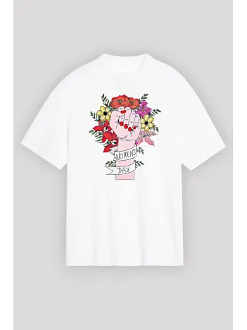 8 Mart Dünya Kadınlar Günü İçin Özel Baskılı T-shirt - Beyaz