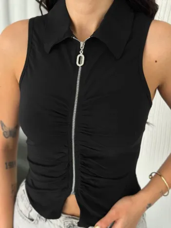 Yakalı Tam Fermuarlı Kolsuz Bluz - Siyah Yakalı Tam Fermuarlı Kolsuz Bluz - Siyah