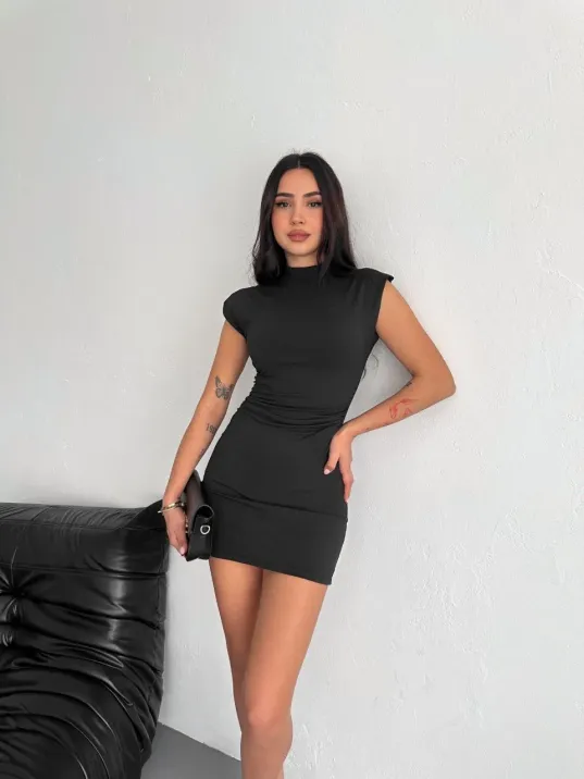 Yarım Bogazlı Kolsuz Mini Boy Elbise - Siyah Yarım Bogazlı Kolsuz Mini Boy Elbise - Siyah