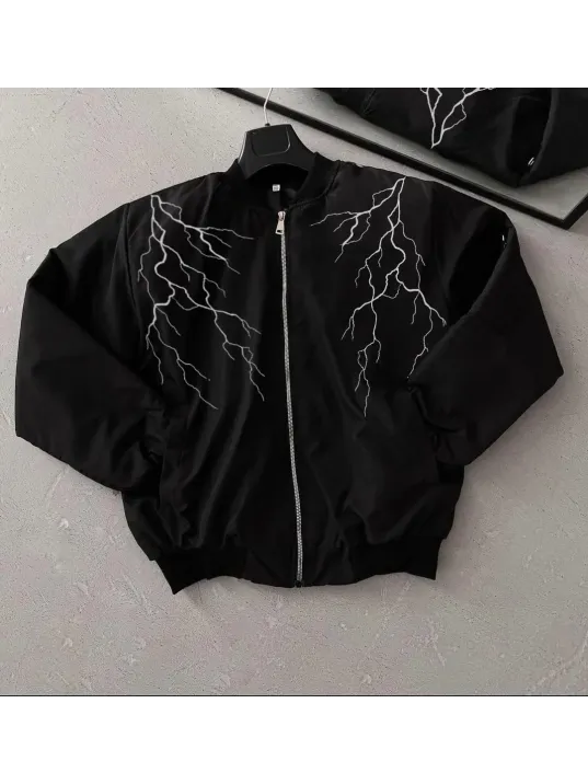 Unisex Siyah Bomber Mont – Beyaz Şimşek Desenli, Fermuarlı Cepli, Kapitone Astarlı Sokak Stili Günlük Ceket - Siyah Unisex Siyah Bomber Mont – Beyaz Şimşek Desenli, Fermuarlı Cepli, Kapitone Astarlı Sokak Stili Günlük Ceket - Siyah