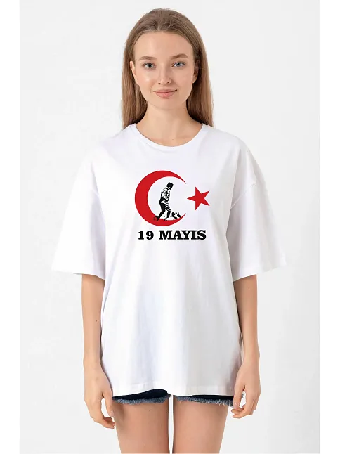 19 Mayıs Atatürk Gençlik Spor Bayramı Baskılı Bisiklet Yaka T-shirt - Beyaz 19 Mayıs Atatürk Gençlik Spor Bayramı Baskılı Bisiklet Yaka T-shirt - Beyaz