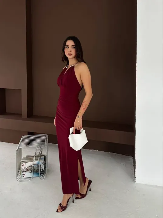 Kadın Uzun Abiye Elbise Yırtmaçlı Sırt Dekolteli Şık Gece Elbisesi - Bordo