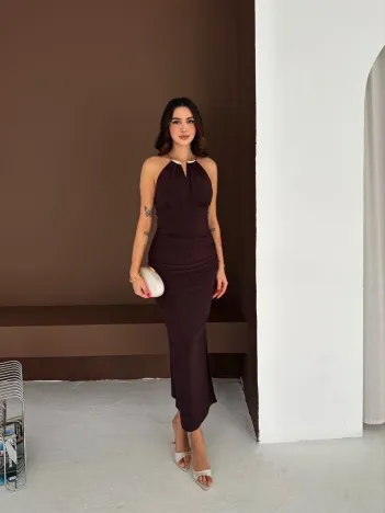 Kadın Uzun Abiye Elbise Yırtmaçlı Sırt Dekolteli Şık Gece Elbisesi - Kahverengi Kadın Uzun Abiye Elbise Yırtmaçlı Sırt Dekolteli Şık Gece Elbisesi - Kahverengi