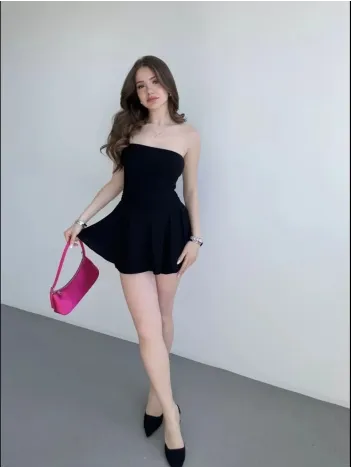 Kadın Straplez Mini Etek Görünümlü Şortlu Elbise Büzgülü Şık Yazlık - Siyah