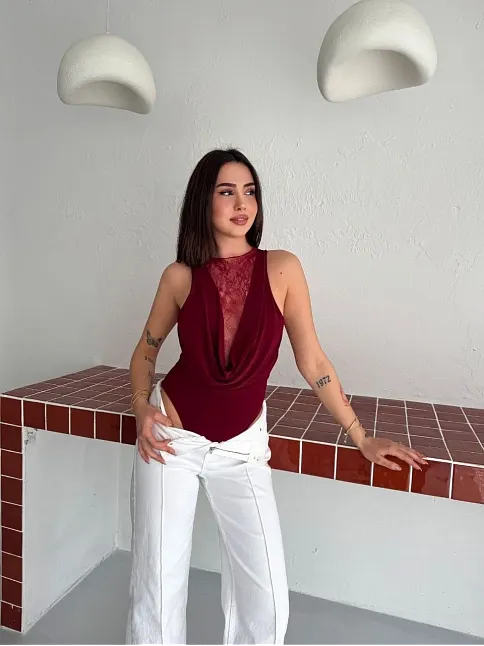 Kadın Dantel Detaylı Derin Dekolte Body Şık Kolsuz Yazlık Bodysuit - Bordo