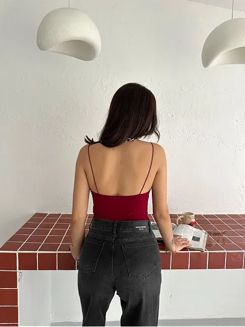 Kadın Derin Dekolte Askılı Body Sırt Dekolteli Şık Kolsuz Yazlık Bodysuit - Kırmızı