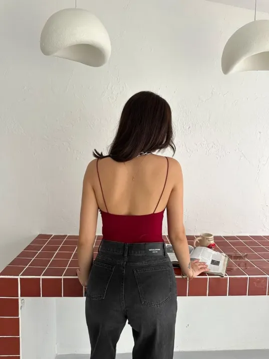 Kadın Derin Dekolte Askılı Body Sırt Dekolteli Şık Kolsuz Yazlık Bodysuit - Kırmızı