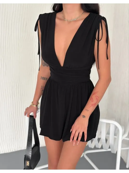 Kadın Derin V Yaka Etek Görünümlü Şortlu Elbise Drapeli Mini Yazlık - Siyah Kadın Derin V Yaka Etek Görünümlü Şortlu Elbise Drapeli Mini Yazlık - Siyah