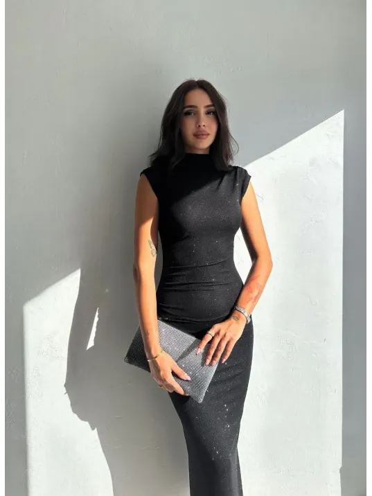 Kadın Likralı Simli Kumaş Yandan Yırtmaçlı Uzun Elbise Şık Kolsuz Abiye - Siyah