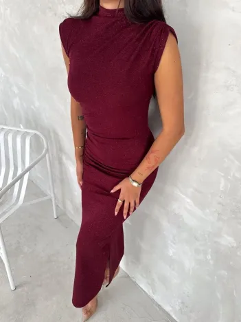 Kadın Likralı Simli Kumaş Yandan Yırtmaçlı Uzun Elbise Şık Kolsuz Abiye - Bordo