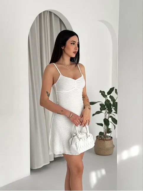 Kadın Askılı Mini Elbise Drapeli Göğüs Detay Likralı Yazlık Fit - Beyaz