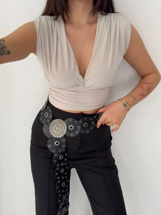 Kadın Vatkalı Kolsuz V Yaka Drapeli Crop Bluz Likralı Fit - Boyalı Gri