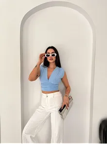 Kadın Vatkalı Kolsuz V Yaka Drapeli Crop Bluz Likralı Fit - Bebek Mavisi