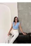 Kadın Vatkalı Kolsuz V Yaka Drapeli Crop Bluz Likralı Fit - Bebek Mavisi