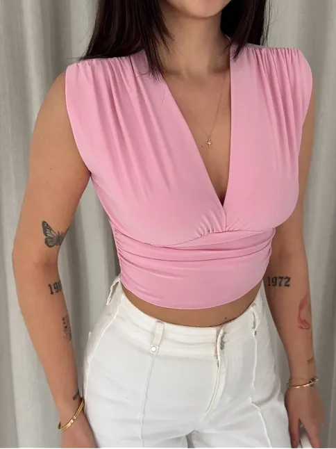Kadın Vatkalı Kolsuz V Yaka Drapeli Crop Bluz Likralı Fit - Pembe