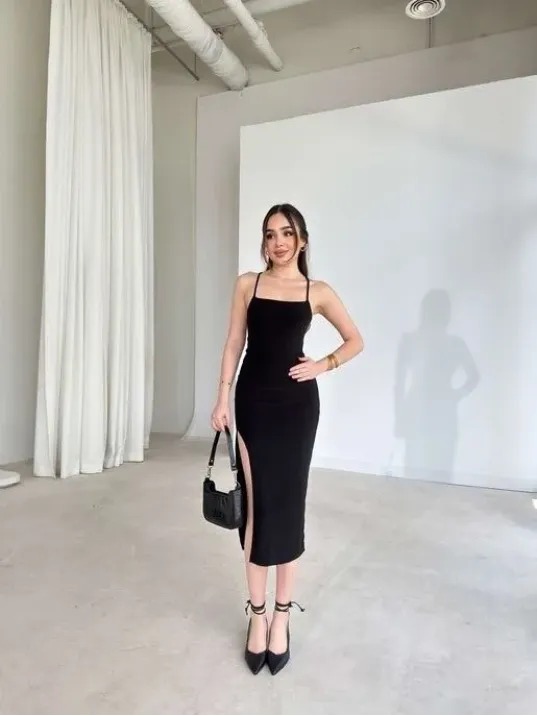 Kadın İp Askılı Sırt Dekolteli Bağlama Detaylı Yırtmaçlı Midi Elbise - Siyah