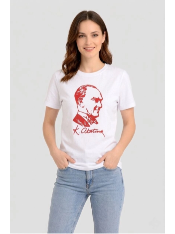 Kadın Atatürk Baskılı Tişört Kısa Kollu Bisiklet Yaka T-shirt - Beyaz Kadın Atatürk Baskılı Tişört Kısa Kollu Bisiklet Yaka T-shirt - Beyaz
