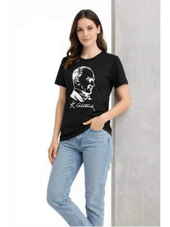 Kadın Atatürk Baskılı Tişört Kısa Kollu Bisiklet Yaka T-shirt - Siyah Kadın Atatürk Baskılı Tişört Kısa Kollu Bisiklet Yaka T-shirt - Siyah
