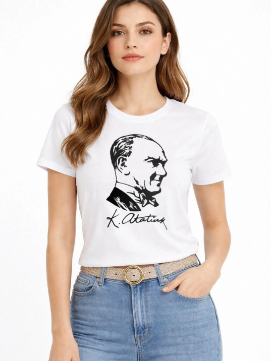 Kadın Atatürk Baskılı Tişört Kısa Kollu Bisiklet Yaka T-shirt - Beyaz Kadın Atatürk Baskılı Tişört Kısa Kollu Bisiklet Yaka T-shirt - Beyaz