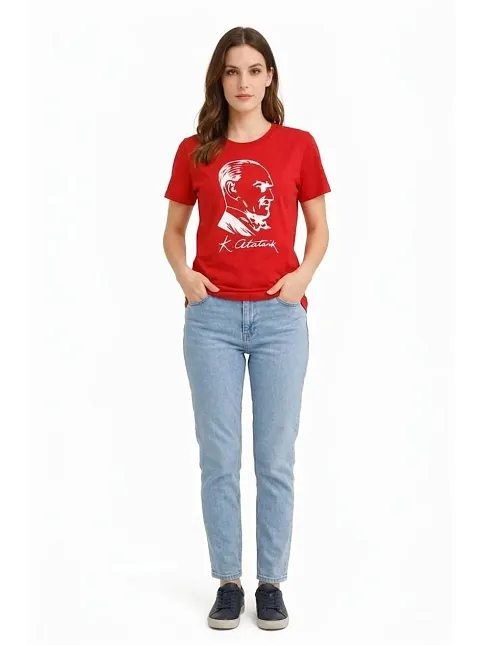 Kadın Atatürk Baskılı Tişört Kısa Kollu Bisiklet Yaka T-shirt - Kırmızı