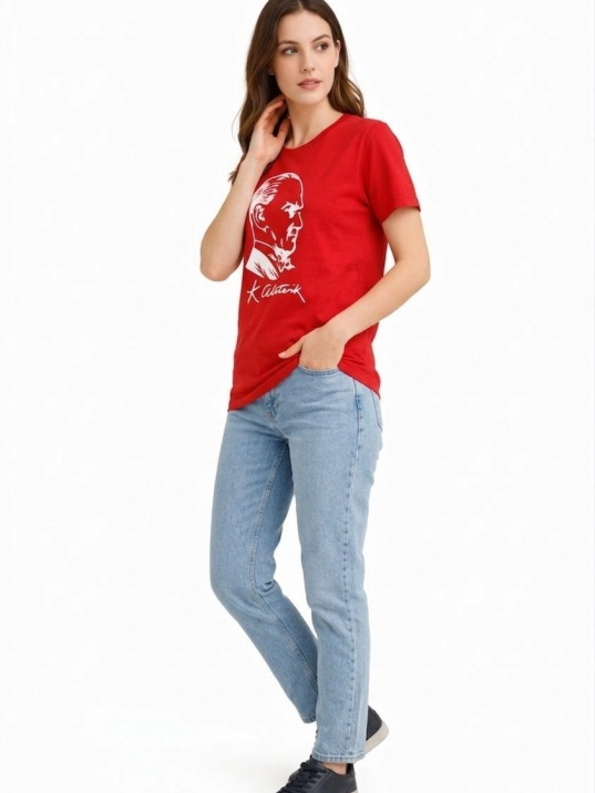 Kadın Atatürk Baskılı Tişört Kısa Kollu Bisiklet Yaka T-shirt - Kırmızı Kadın Atatürk Baskılı Tişört Kısa Kollu Bisiklet Yaka T-shirt - Kırmızı