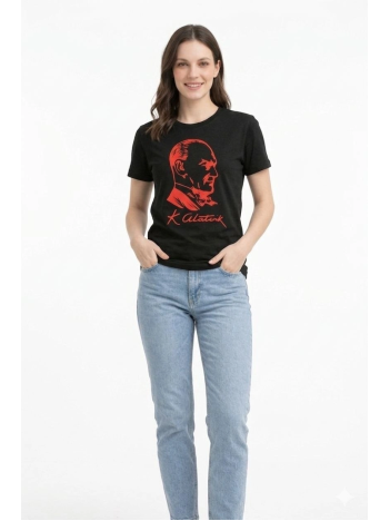 Kadın Atatürk Baskılı Tişört Kısa Kollu Bisiklet Yaka T-shirt - Siyah Kadın Atatürk Baskılı Tişört Kısa Kollu Bisiklet Yaka T-shirt - Siyah