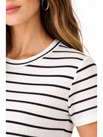 Kadın Çizgili Yazlık Triko T-shirt Bisiklet Yaka Rahat Kalıp Tişört - Beyaz Kadın Çizgili Yazlık Triko T-shirt Bisiklet Yaka Rahat Kalıp Tişört - Beyaz
