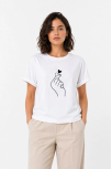 Kadın Kore Parmak Kalp Aşk Temalı Minimal Baskılı Tişört Yazlık Kısa Kol T-shirt  - Beyaz