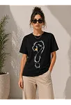 Kadın Kuğu Figürlü Soru İşareti Baskılı Tişört Kısa Kol T-shirt - Siyah Kadın Kuğu Figürlü Soru İşareti Baskılı Tişört Kısa Kol T-shirt - Siyah