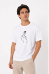 Erkek Kore Parmak Kalp Aşk Temalı Minimal Baskılı Tişört Yazlık Kısa Kol T-shirt - Beyaz