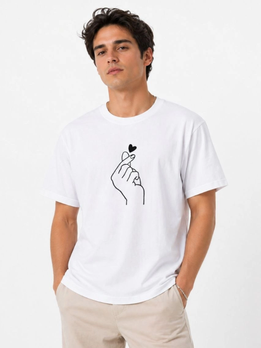 Erkek Kore Parmak Kalp Aşk Temalı Minimal Baskılı Tişört Yazlık Kısa Kol T-shirt - Beyaz