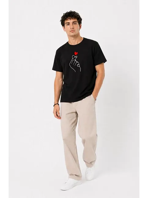 Erkek Kore Parmak Kalp Aşk Temalı Minimal Baskılı Tişört Yazlık Kısa Kol T-shirt - Siyah