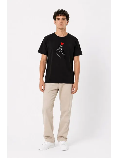 Erkek Kore Parmak Kalp Aşk Temalı Minimal Baskılı Tişört Yazlık Kısa Kol T-shirt - Siyah