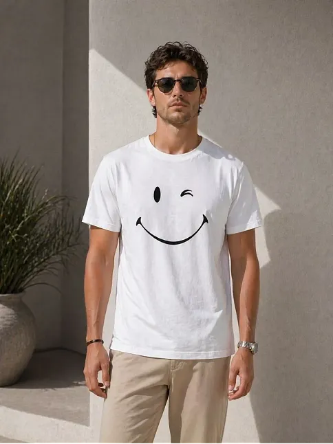 Erkek Minimal Gülümseyen Yüz Baskılı Tişört Kısa Kol Yazlık T-shirt - Beyaz