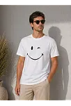 Erkek Minimal Gülümseyen Yüz Baskılı Tişört Kısa Kol Yazlık T-shirt - Beyaz