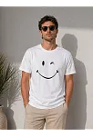 Erkek Minimal Gülümseyen Yüz Baskılı Tişört Kısa Kol Yazlık T-shirt - Beyaz