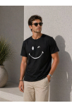 Erkek Minimal Gülümseyen Yüz Baskılı Tişört Kısa Kol Yazlık T-shirt - Siyah