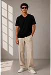 Erkek V Yaka Basic Tişört Kısa Kol Yazlık Regular Fit T-shirt - Siyah Erkek V Yaka Basic Tişört Kısa Kol Yazlık Regular Fit T-shirt - Siyah