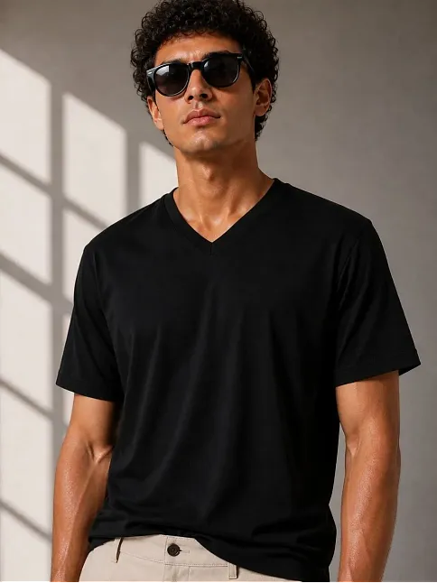Erkek V Yaka Basic Tişört Kısa Kol Yazlık Regular Fit T-shirt - Siyah Erkek V Yaka Basic Tişört Kısa Kol Yazlık Regular Fit T-shirt - Siyah