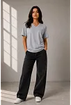 Kadın V Yaka Basic Tişört Kısa Kol Yazlık Regular Fit T-shirt - Gri Kadın V Yaka Basic Tişört Kısa Kol Yazlık Regular Fit T-shirt - Gri