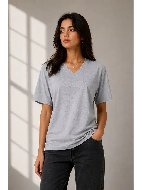 Kadın V Yaka Basic Tişört Kısa Kol Yazlık Regular Fit T-shirt - Gri Kadın V Yaka Basic Tişört Kısa Kol Yazlık Regular Fit T-shirt - Gri