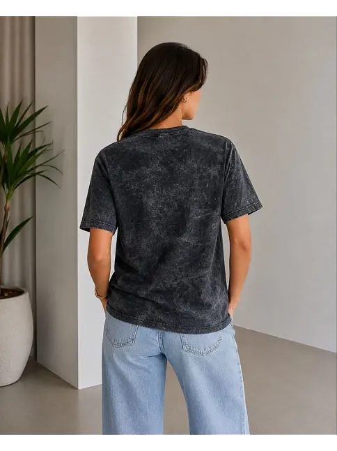 Kadın Batik Desenli Tişört Bisiklet Yaka Kısa Kol Regular Fit T-shirt - Siyah Kadın Batik Desenli Tişört Bisiklet Yaka Kısa Kol Regular Fit T-shirt - Siyah
