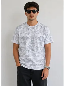 Erkek Batik Desenli Tişört Bisiklet Yaka Kısa Kol Regular Fit T-shirt - Gri
