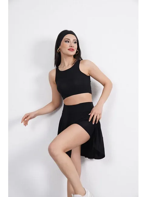 Sendy Kumaş Bisiklet Yaka Crop Şortlu Etek İkili Takım - Siyah