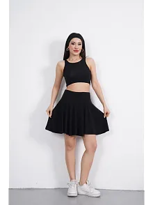 Sendy Kumaş Bisiklet Yaka Crop Şortlu Etek İkili Takım - Siyah