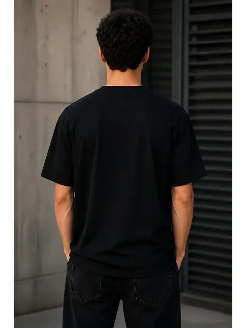 Erkek Gotik Yazı Baskılı Oversize Bisiklet Yaka T-shirt - Siyah