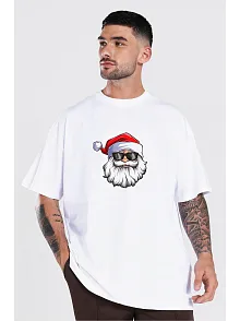 Yılbaşı Gözlüklü Noel Baba Baskılı Kısa Kollu Oversize Bisiklet Yaka T-shirt - Beyaz Yılbaşı Gözlüklü Noel Baba Baskılı Kısa Kollu Oversize Bisiklet Yaka T-shirt - Beyaz