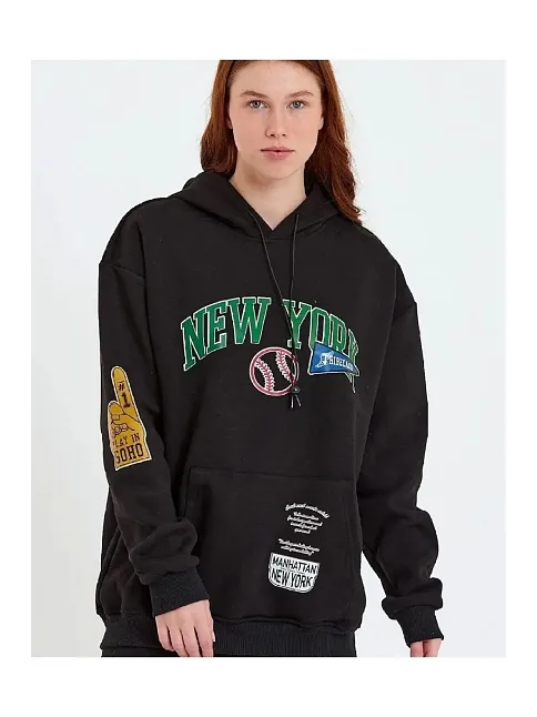 Kadın Oversize Kapüşonlu Cepli Ön Kol Baskılı 3 İplik Pamuklu Hoodie Sweatshirt - Siyah
